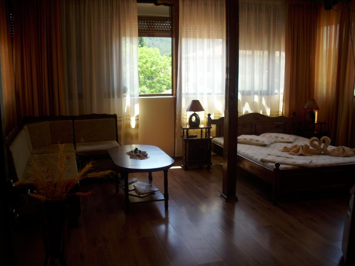 Hotel Ambrozia Kotel Esterno foto