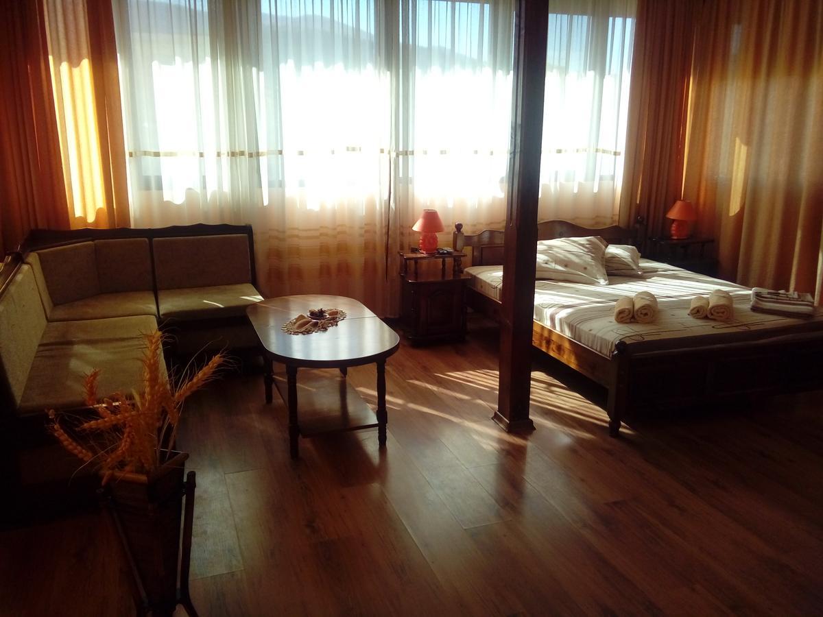 Hotel Ambrozia Kotel Esterno foto