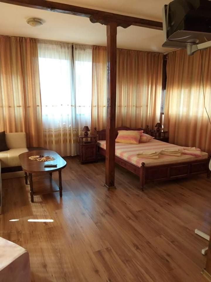 Hotel Ambrozia Kotel Esterno foto