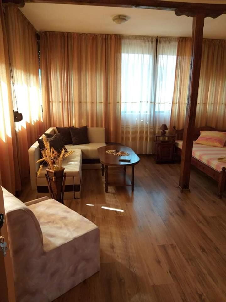 Hotel Ambrozia Kotel Esterno foto